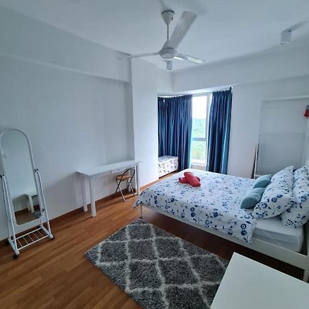 Homestay @ Bandar Seri Putra Kajang Exterior photo